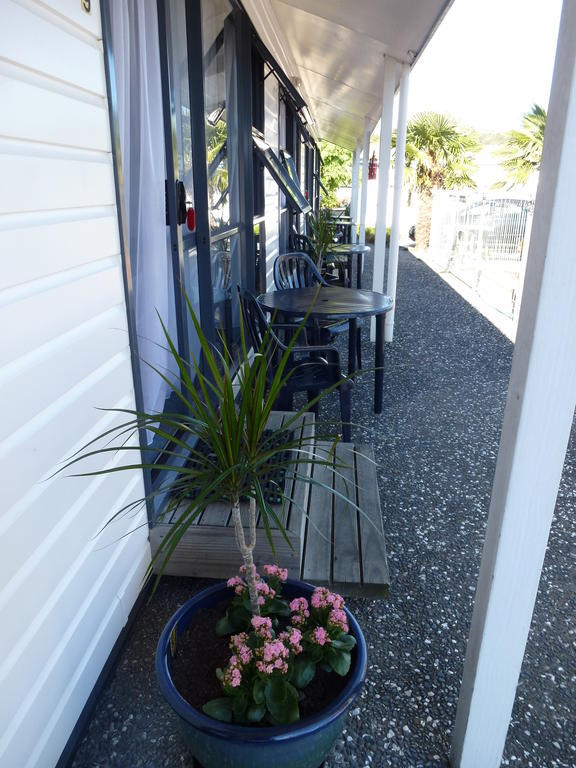 Mana-Nui Motel Whitianga Phòng bức ảnh