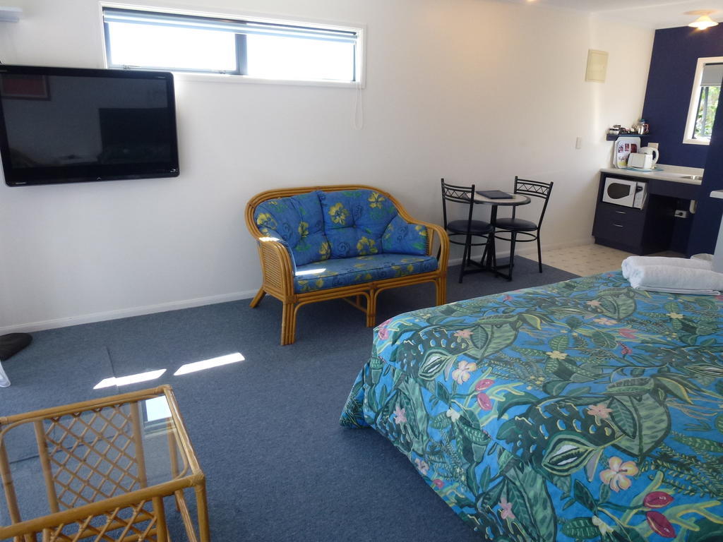 Mana-Nui Motel Whitianga Phòng bức ảnh