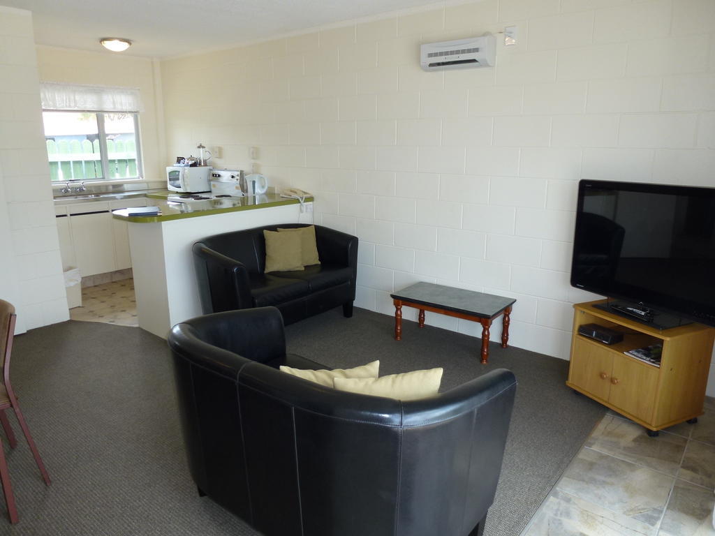 Mana-Nui Motel Whitianga Phòng bức ảnh